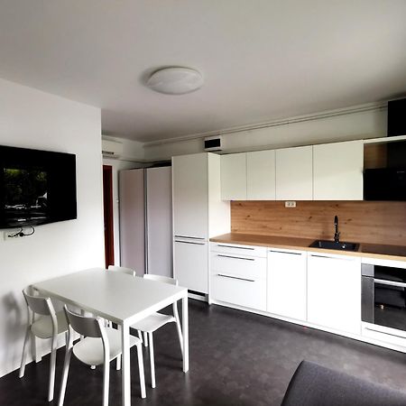 Apartmaji Ela 1 Lägenhet Izola Exteriör bild