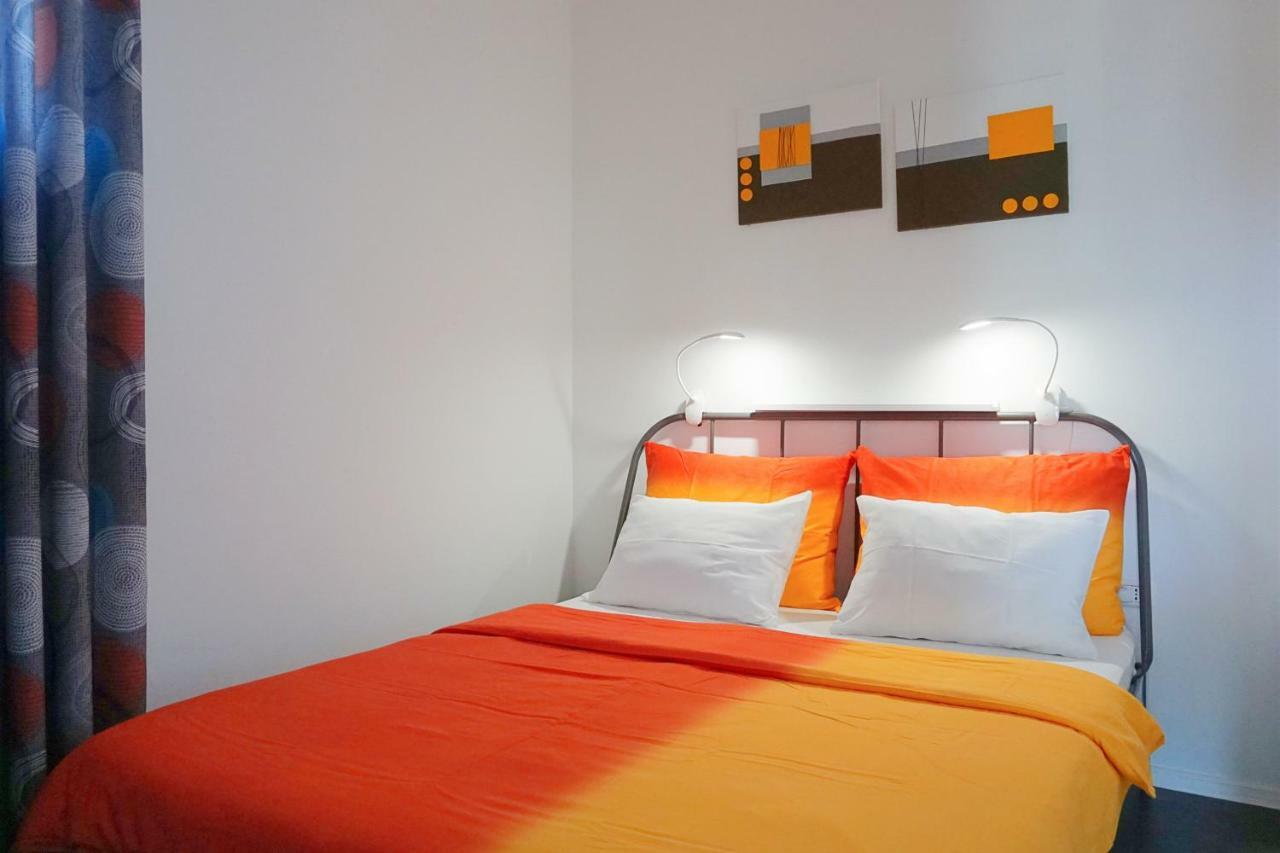 Apartmaji Ela 1 Lägenhet Izola Exteriör bild